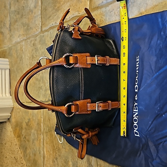 Dooney & Bourke Black and Tan Leather Handbag - Picture 2 of 9